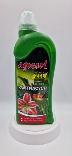Przód (20260120_140849.jpg): Nawóz Mineral Żel do roślin kwitnących Agrecol stymulujący pączkowanie.