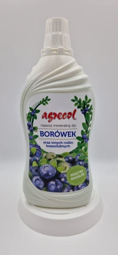 Przód – Borówka Biała butelka płynnego nawozu mineralnego Agrecol do borówek i roślin kwasolubnych.