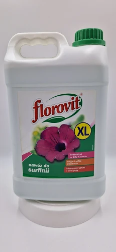XL Przód (20260120_155142.jpg): Koncentrat nawozu do surfinii Florovit XL na 280 litrów roztworu.
