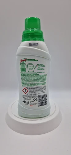 Tył (20260120_154242.jpg): Sposób nawożenia zamiokulkasów i skład NPK na odwrocie butelki 0,55 kg.