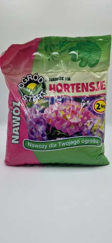Przód (20260121_115908.jpg): Granulowany nawóz do hortensji Ogród Start 2 kg wpływający na wybarwienie kwiatów.