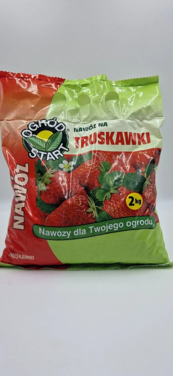 Przód (20260121_114912.jpg): Nawóz na truskawki i poziomki Ogród Start 2 kg gwarantujący obfite plony owoców.