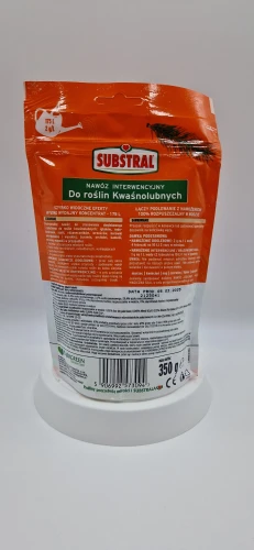 Instrukcja nawożenia roślin kwaśnolubnych i iglaków na odwrocie opakowania Substral 350 g.