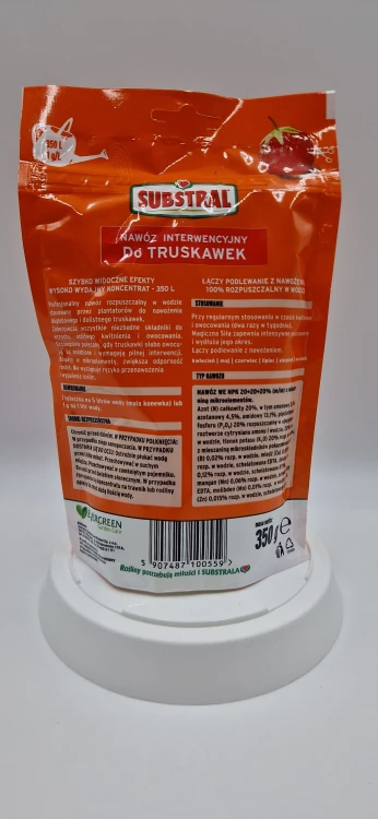 Tył: Instrukcja stosowania nawozu do truskawek ze szczegółowym składem chemicznym i kodem kreskowym.