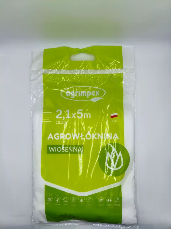 Pakiet agrowłókniny 2,1x5m oferuje szerszą ochronę dla nietypowych grządek ogrodowych.