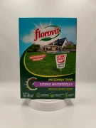 Karton trawy Florovit 0,9kg Szybko Wschodząca prezentuje dom z idealnym trawnikiem.