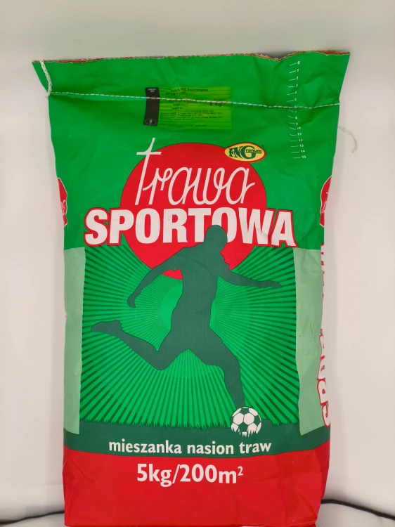 Duży worek 5kg trawy Sportowej Granum wystarcza na 200m2 boiska.