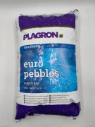 Front opakowania Plagron Euro Pebbles prezentuje niebiesko-fioletową szatę graficzną i oznaczenie nienawożonego podłoża hydroponicznego.