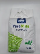 Przednia strona 5-kilogramowego worka nawozu bezchlorkowego YaraMila COMPLEX.