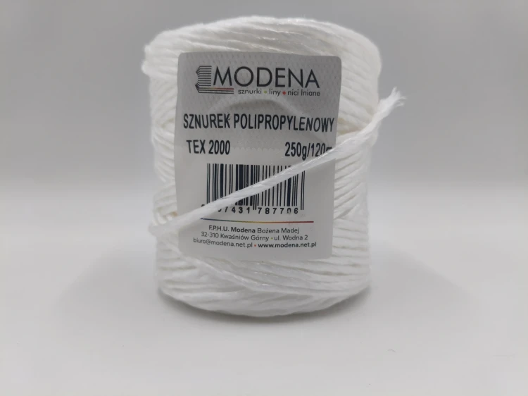 Rolka białego sznurka syntetycznego z polipropylenu MODENA TEX 2000 (250 g, ~120 m) o wysokiej odporności na zrywanie i promienie UV.
