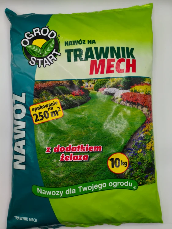 Przednia strona opakowania nawozu Ogród Start na trawnik mech z dodatkiem żelaza, worek 10 kg przeznaczony na 250 m2