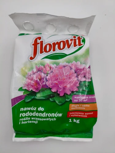 Przód opakowania nawozu do rododendronów, roślin wrzosowatych i hortensji Florovit 1 kg, wystarczającego na około 30 metrów kwadratowych